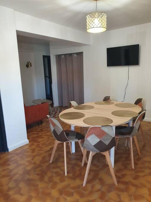 Appartement F3 Meuble Et Equipe サン・シプリアン エクステリア 写真